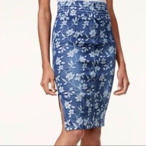 Guess floral jeans skirt